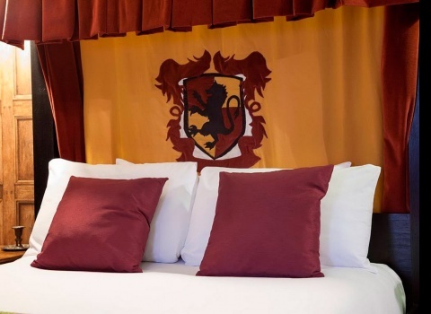 Harry Potter Hotel, London. Замечательная возможность спать как волшебники.