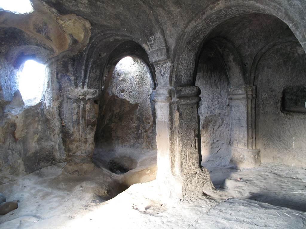 Древний город Уплисцихе «крепость бога»