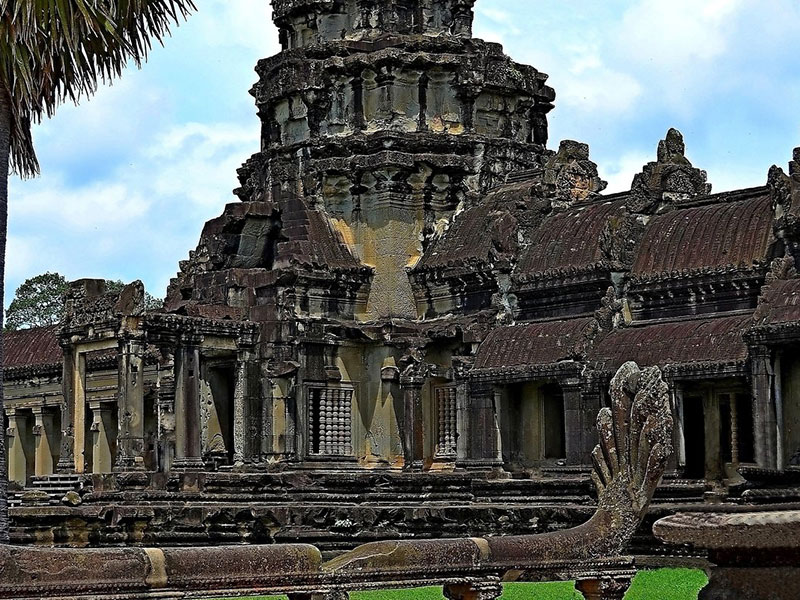 Ангкор-Ват, Камбоджа: износ храмов